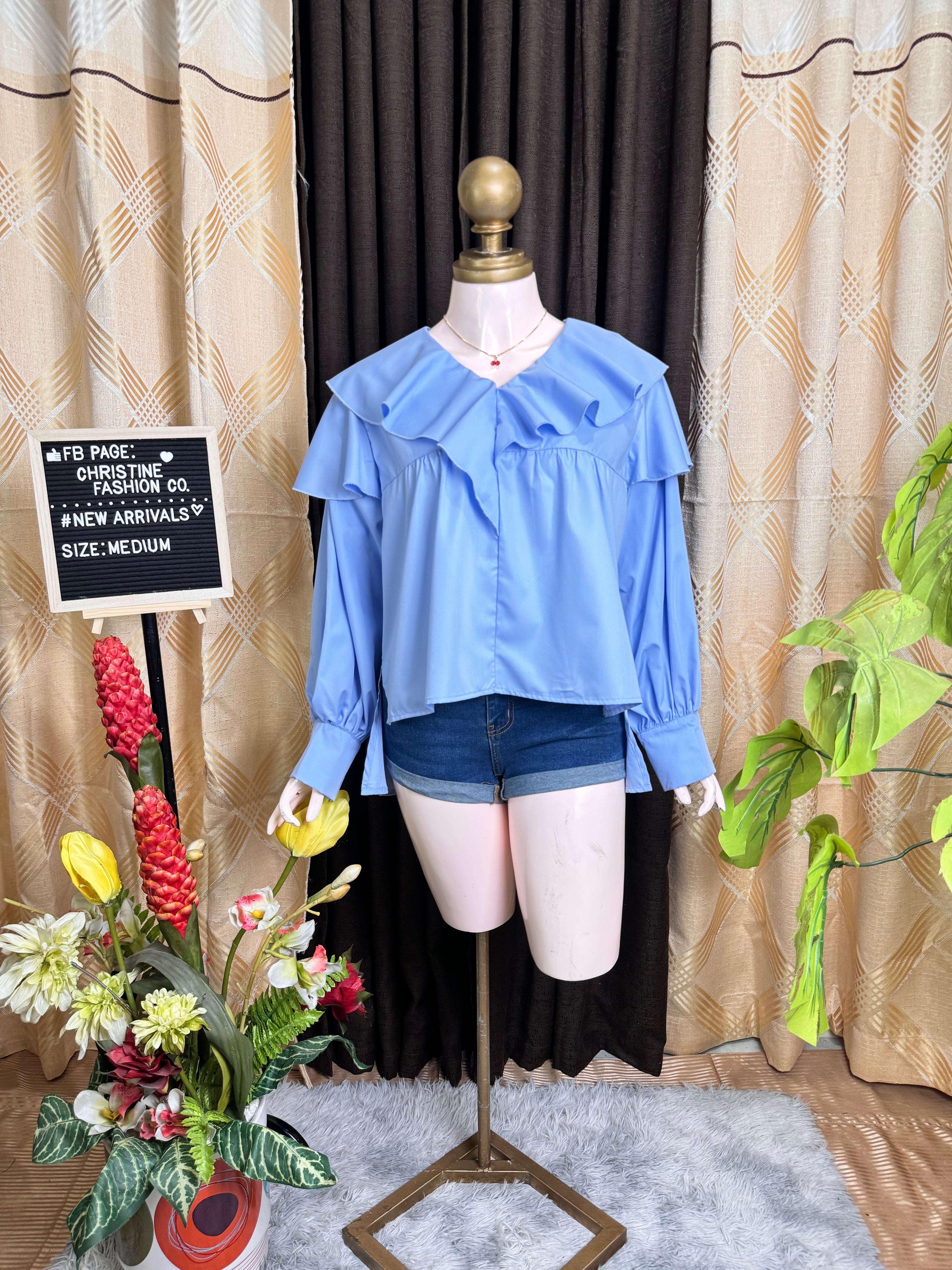 Casual Long-sleeved Top Outfit